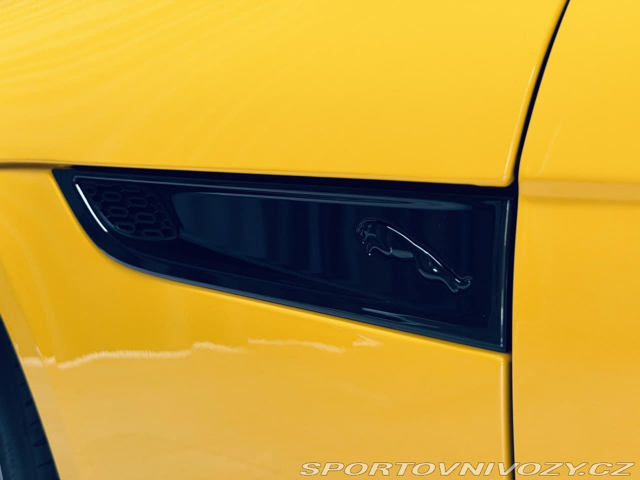 2021 Jaguar F-TYPE - 18