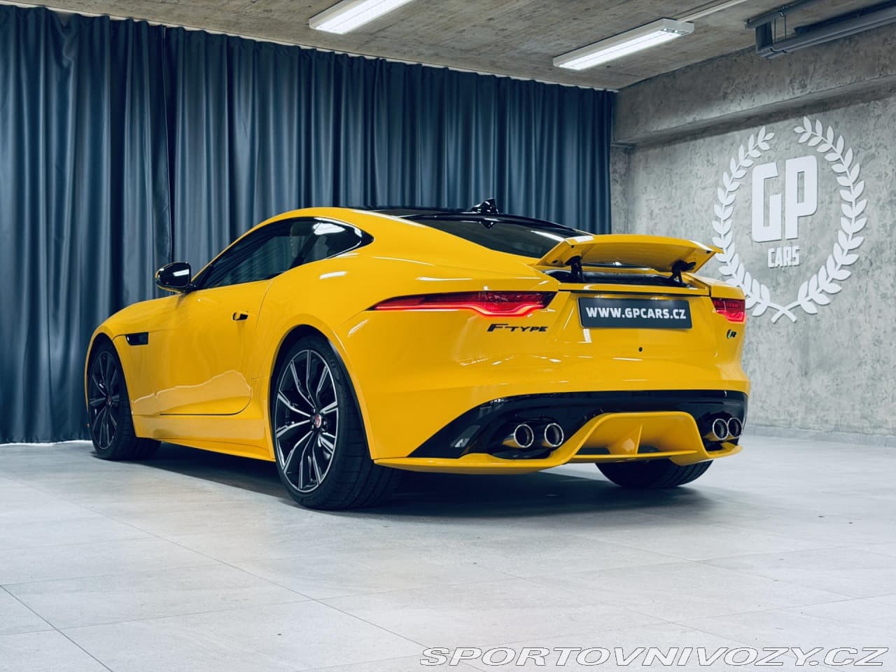 2021 Jaguar F-TYPE - 8