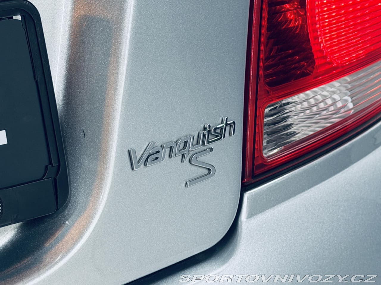2004 Aston Martin VANQUISH - 12