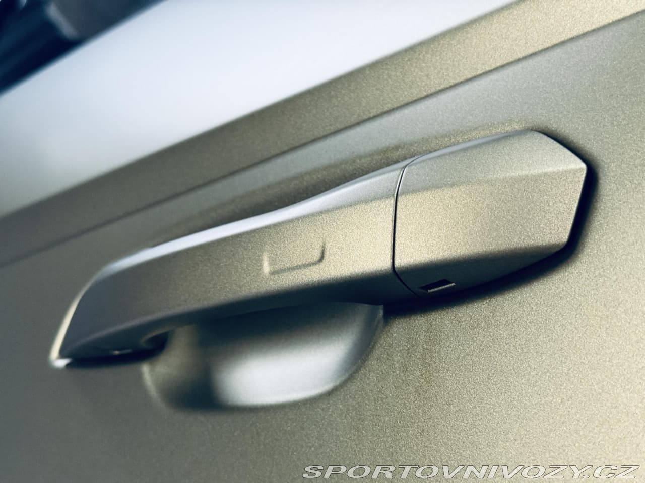 2025 Lamborghini URUS - 16