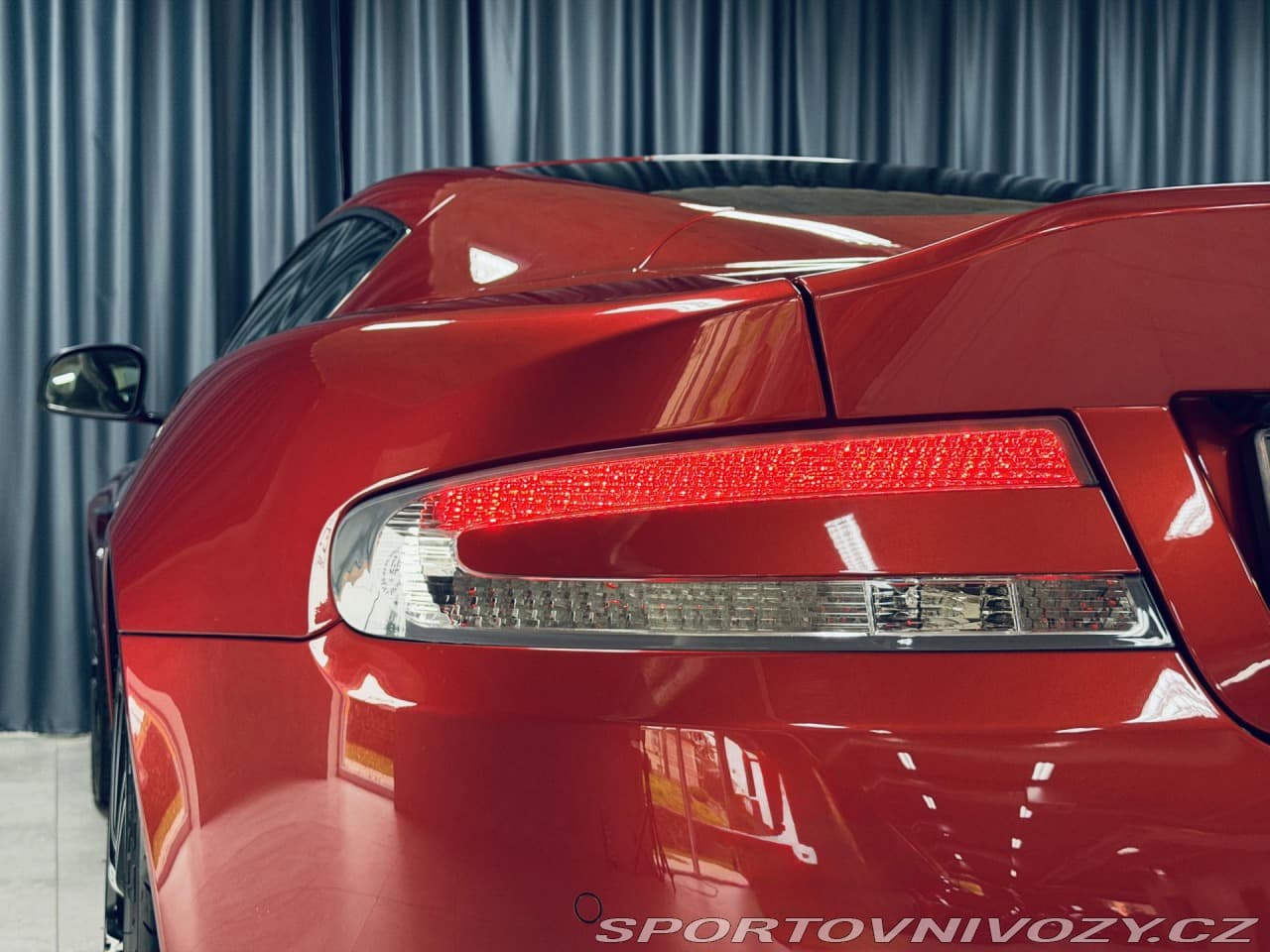 2013 Aston Martin DB9 - 11