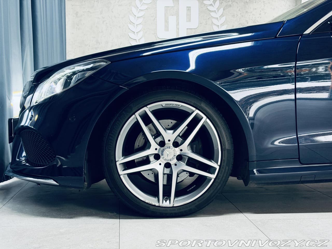 2017 Mercedes-Benz E-CLASS - 11