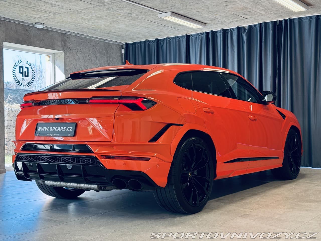 2023 Lamborghini URUS - 8