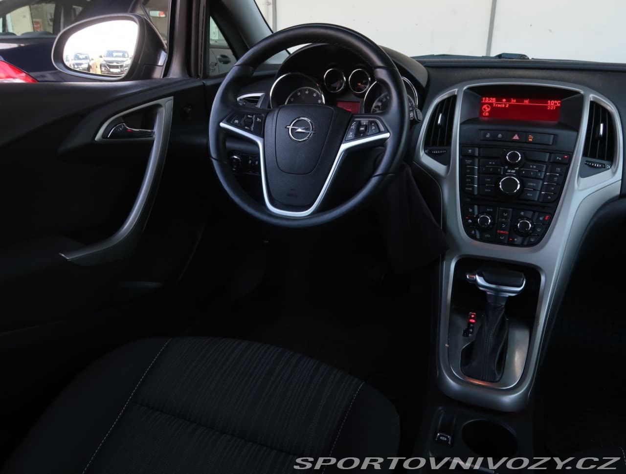 2011 Opel ASTRA - 13