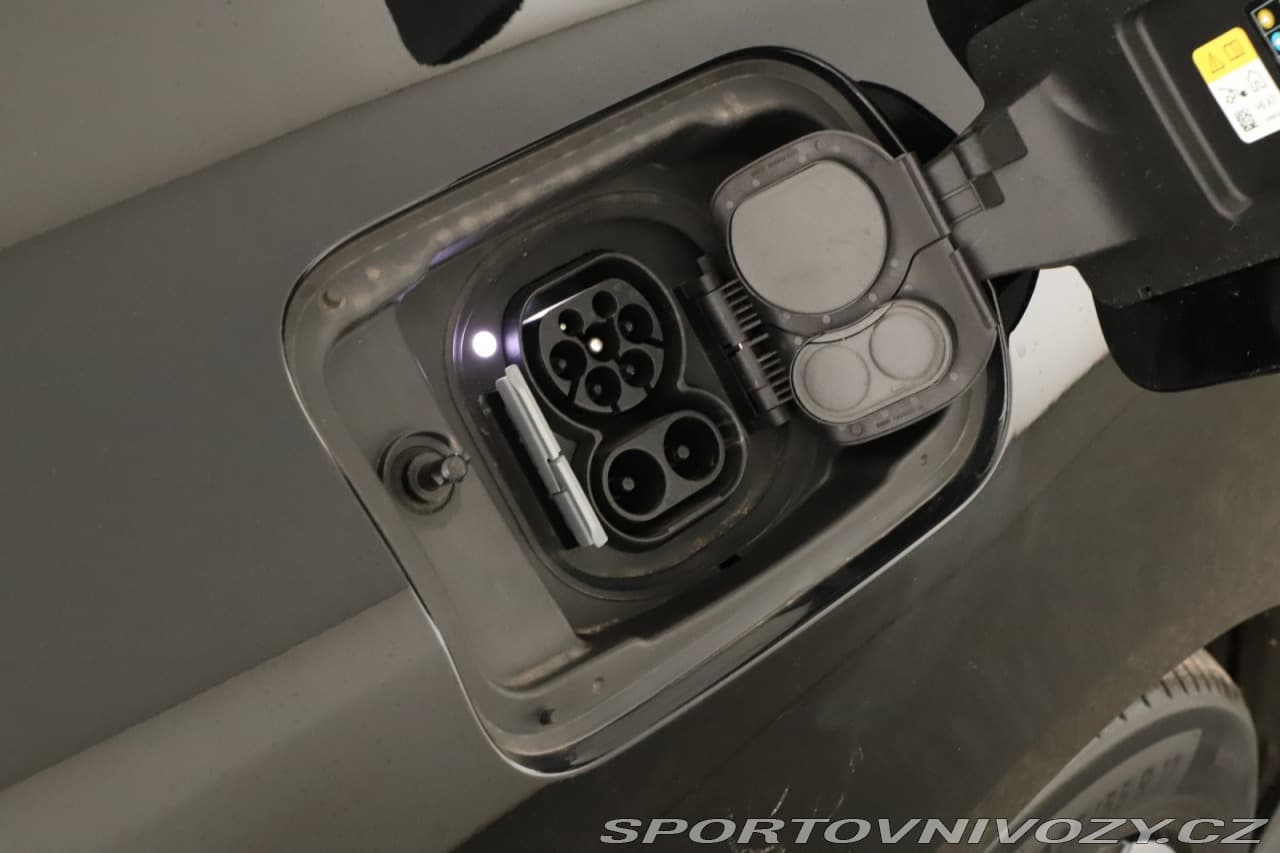 2022 BMW i4 - 39