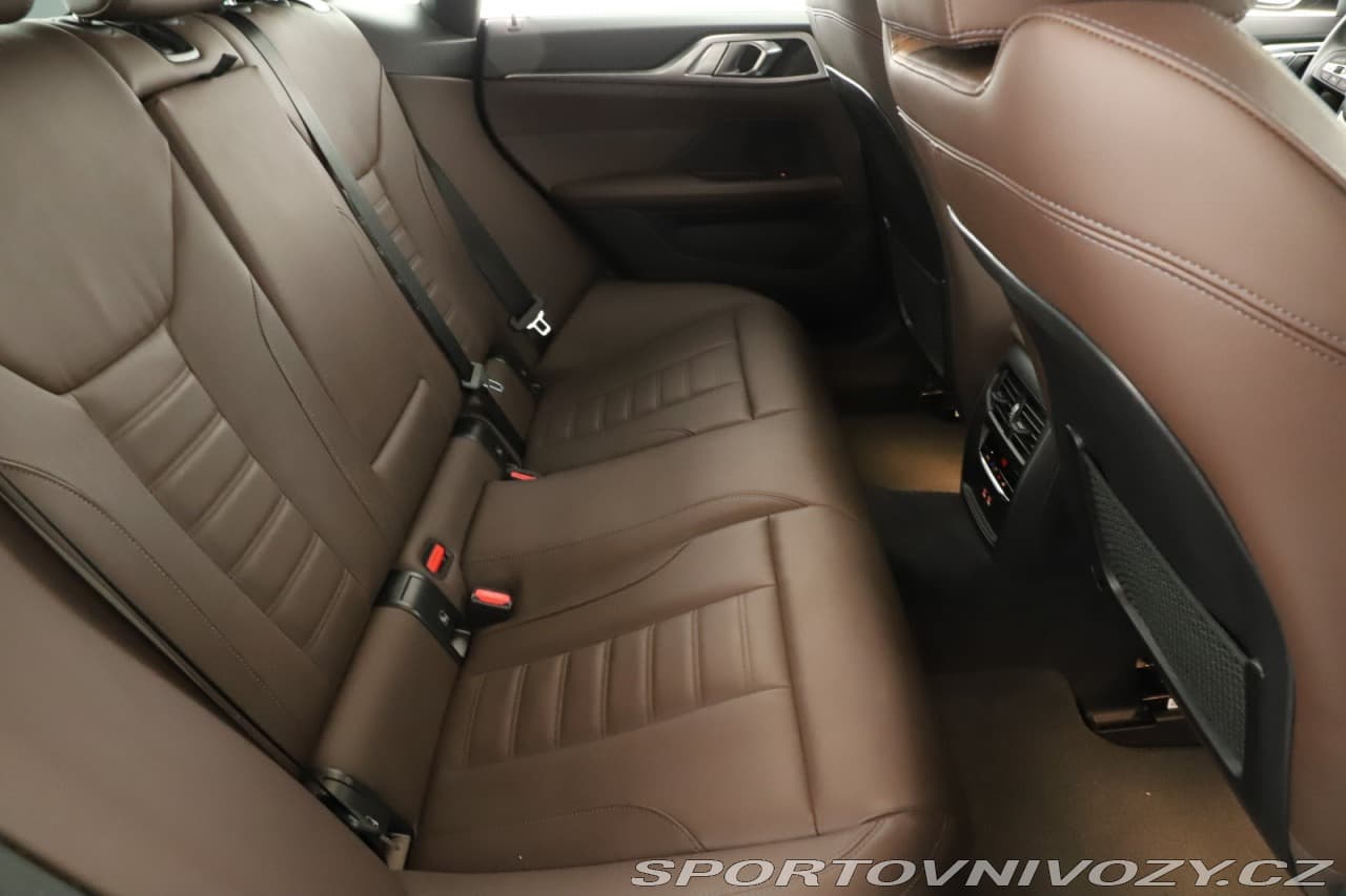 2022 BMW i4 - 13