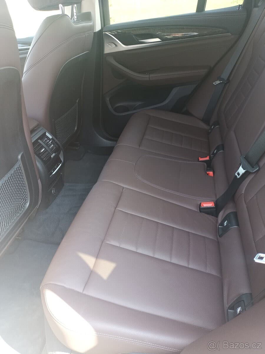 2018 BMW X3 - 31