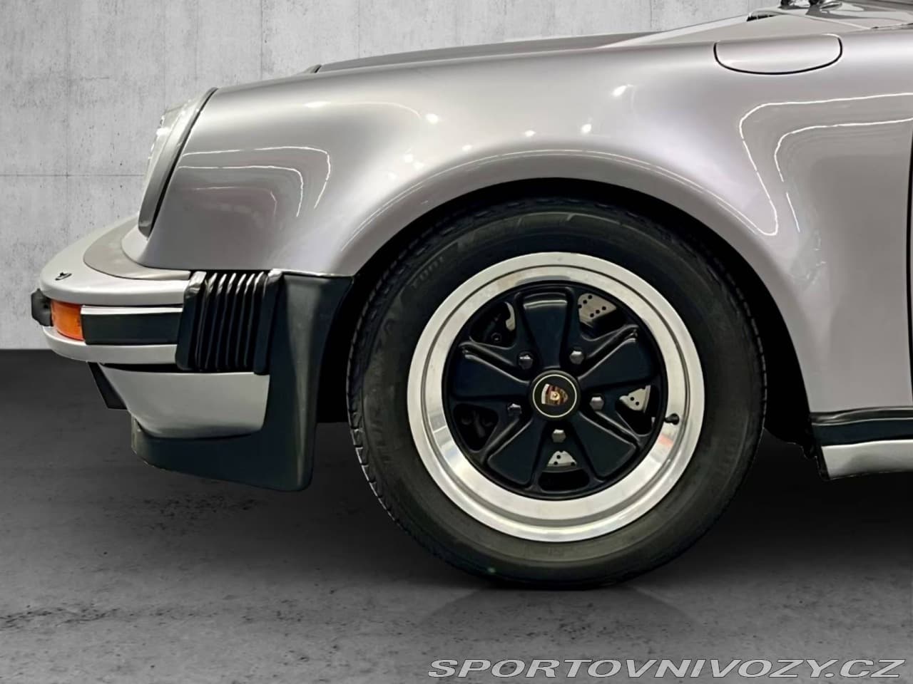 1988 Porsche 911 - 31