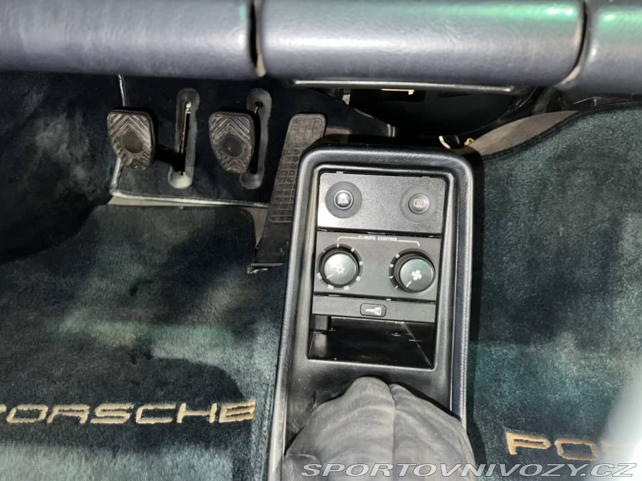 1988 Porsche 911 - 33
