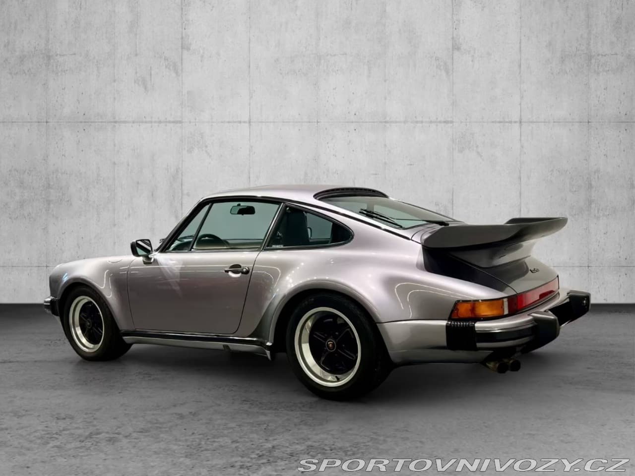 1988 Porsche 911 - 11