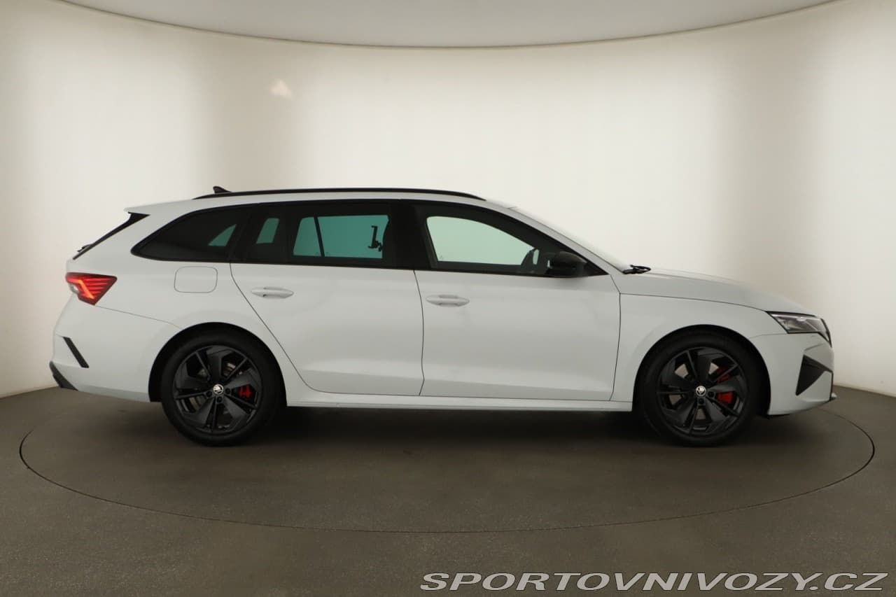 2025 Škoda OCTAVIA - 11