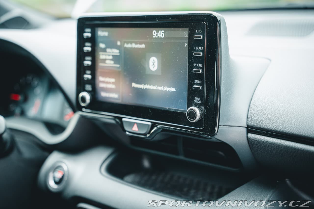 2021 Toyota YARIS - 17
