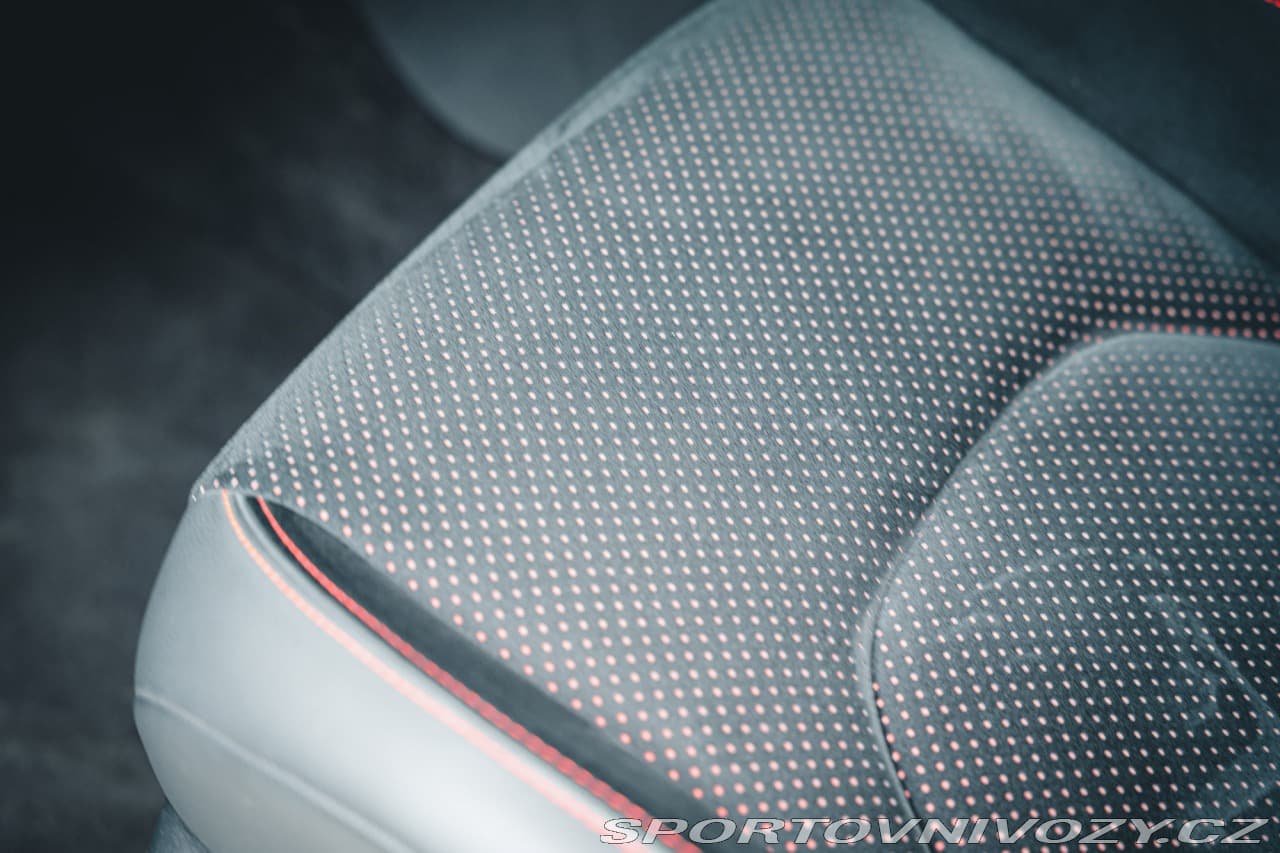 2021 Toyota YARIS - 20