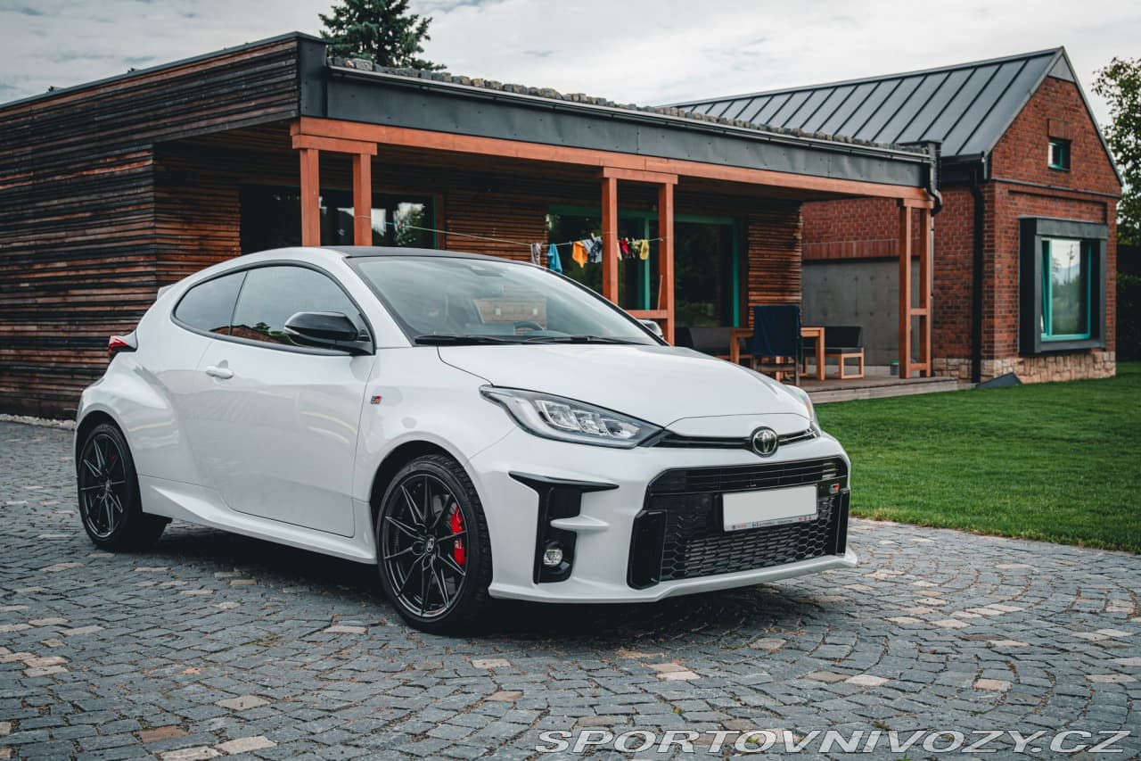 2021 Toyota YARIS - 4