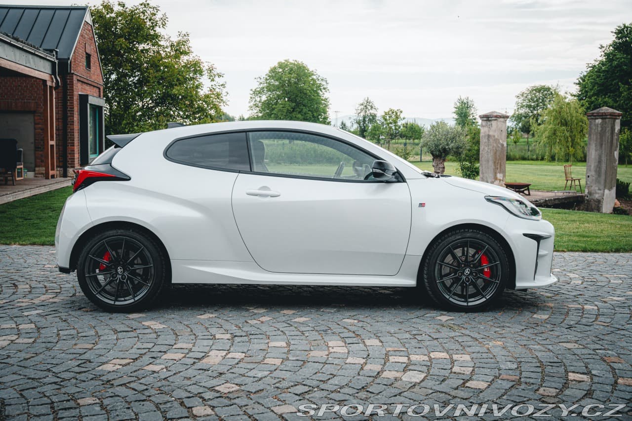 2021 Toyota YARIS - 5