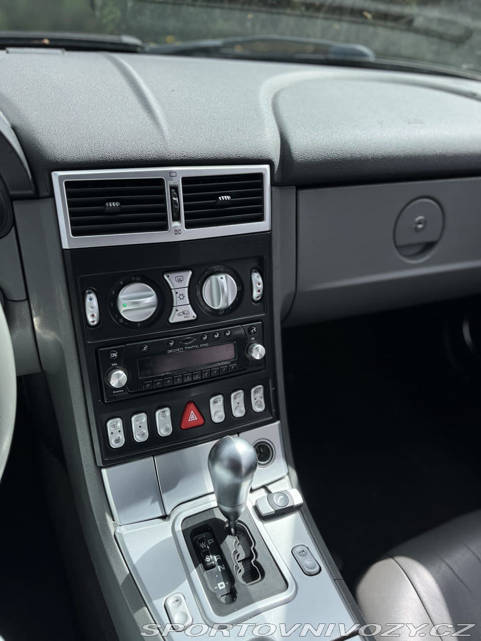 2004 Chrysler CROSSFIRE - 27