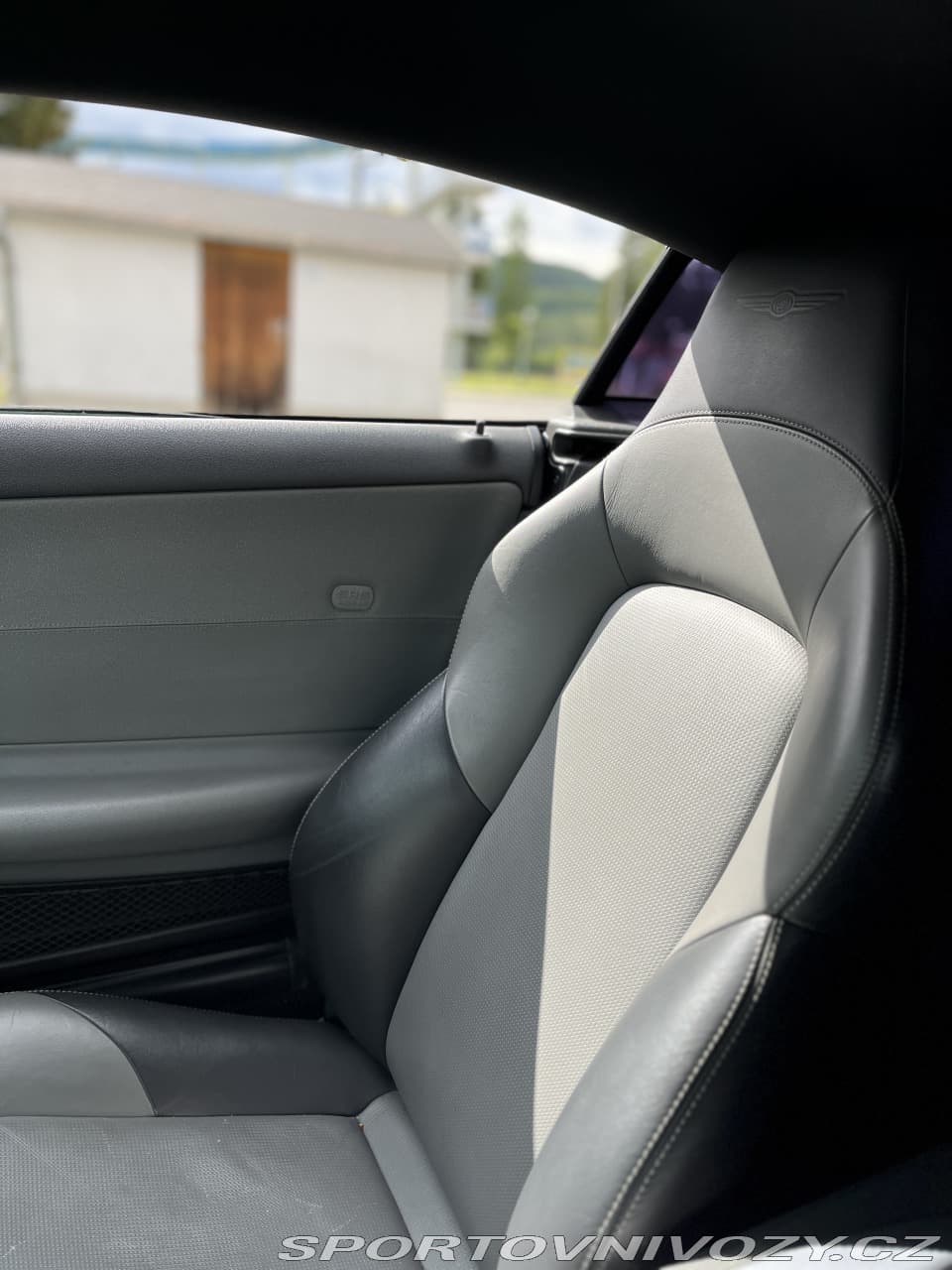 2004 Chrysler CROSSFIRE - 31