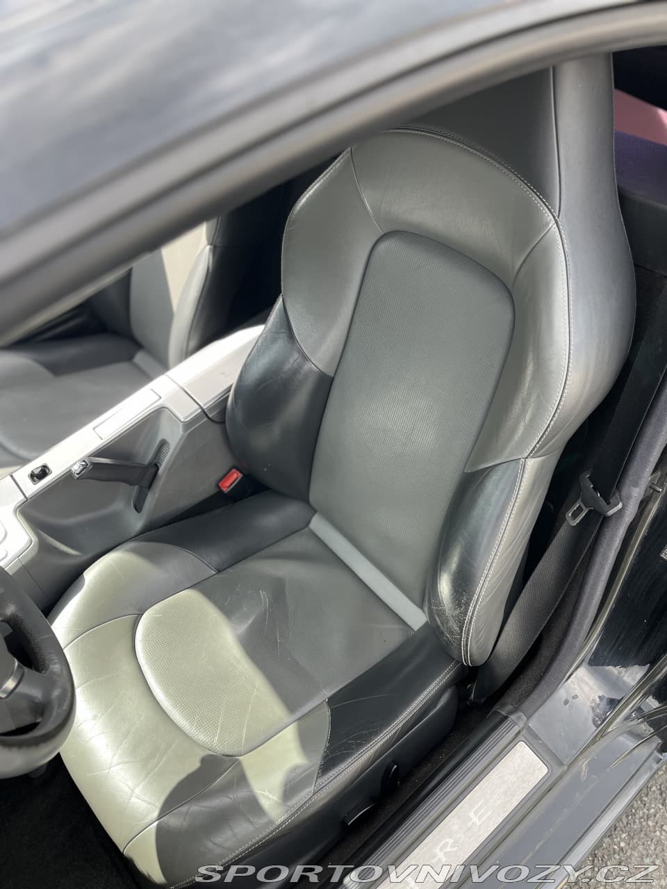 2004 Chrysler CROSSFIRE - 33