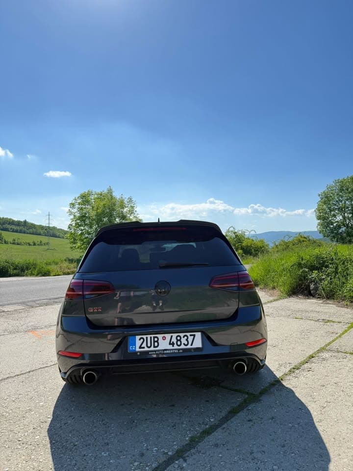 2018 Volkswagen GOLF - 11