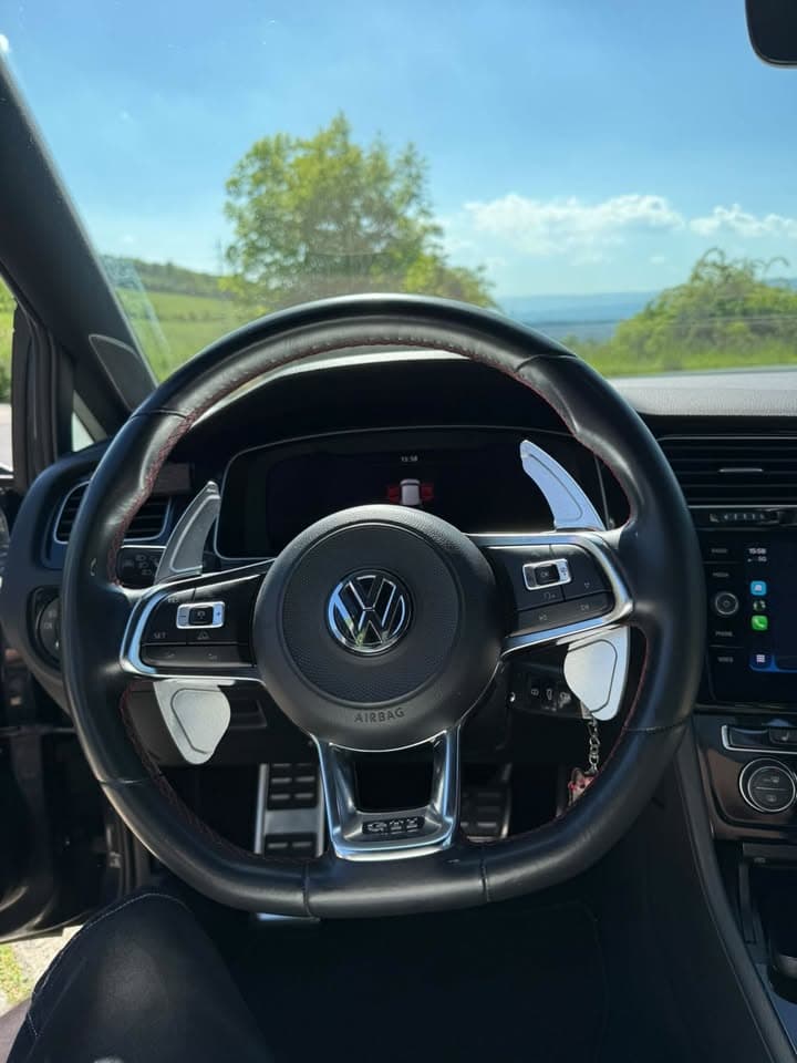 2018 Volkswagen GOLF - 21