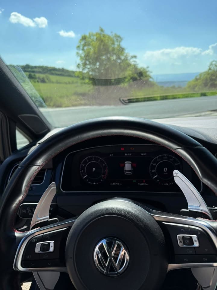 2018 Volkswagen GOLF - 25