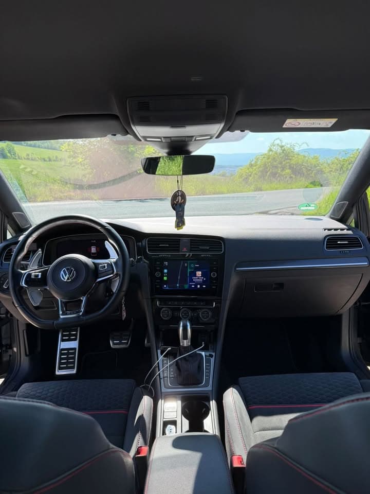 2018 Volkswagen GOLF - 31
