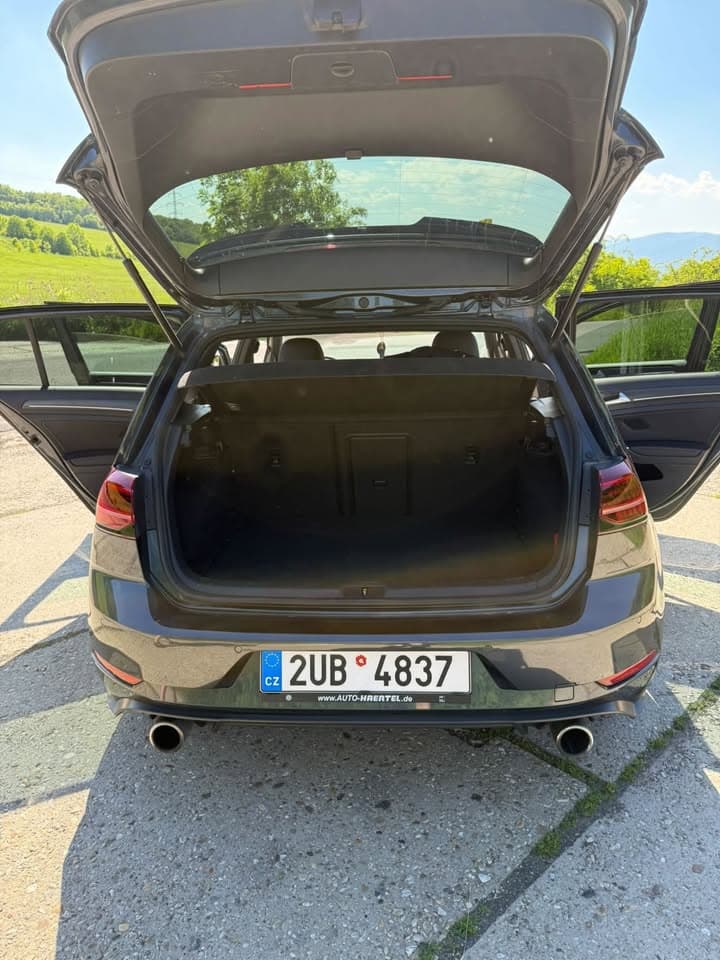 2018 Volkswagen GOLF - 39