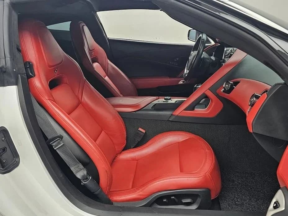 2016 Chevrolet CORVETTE - 9