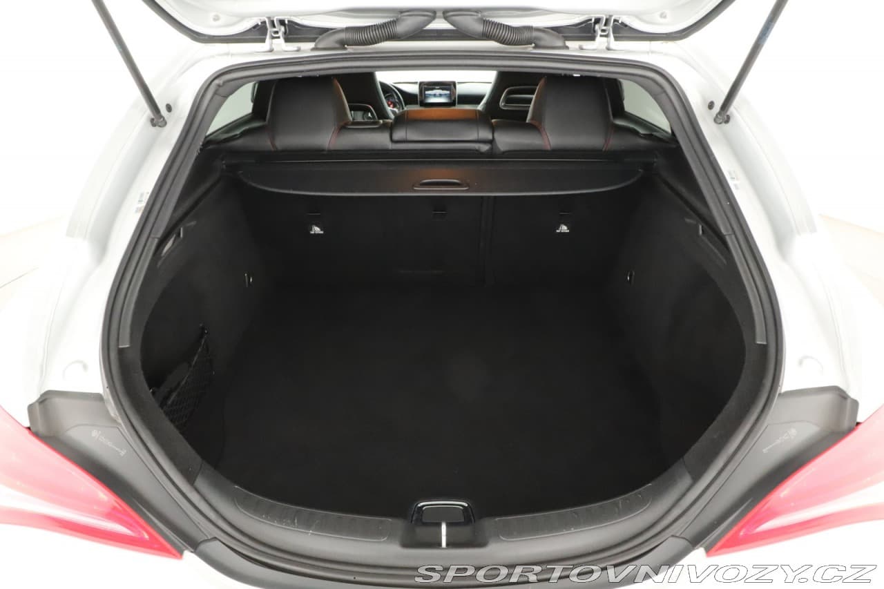 2016 Mercedes-Benz CLA - 33