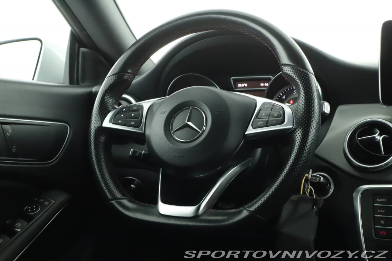 2016 Mercedes-Benz CLA - 15