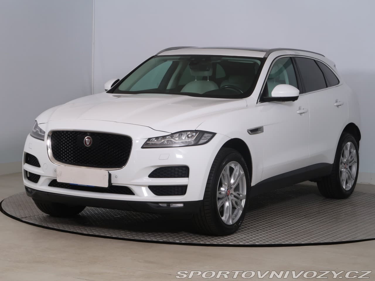 2017 Jaguar F-PACE - 2