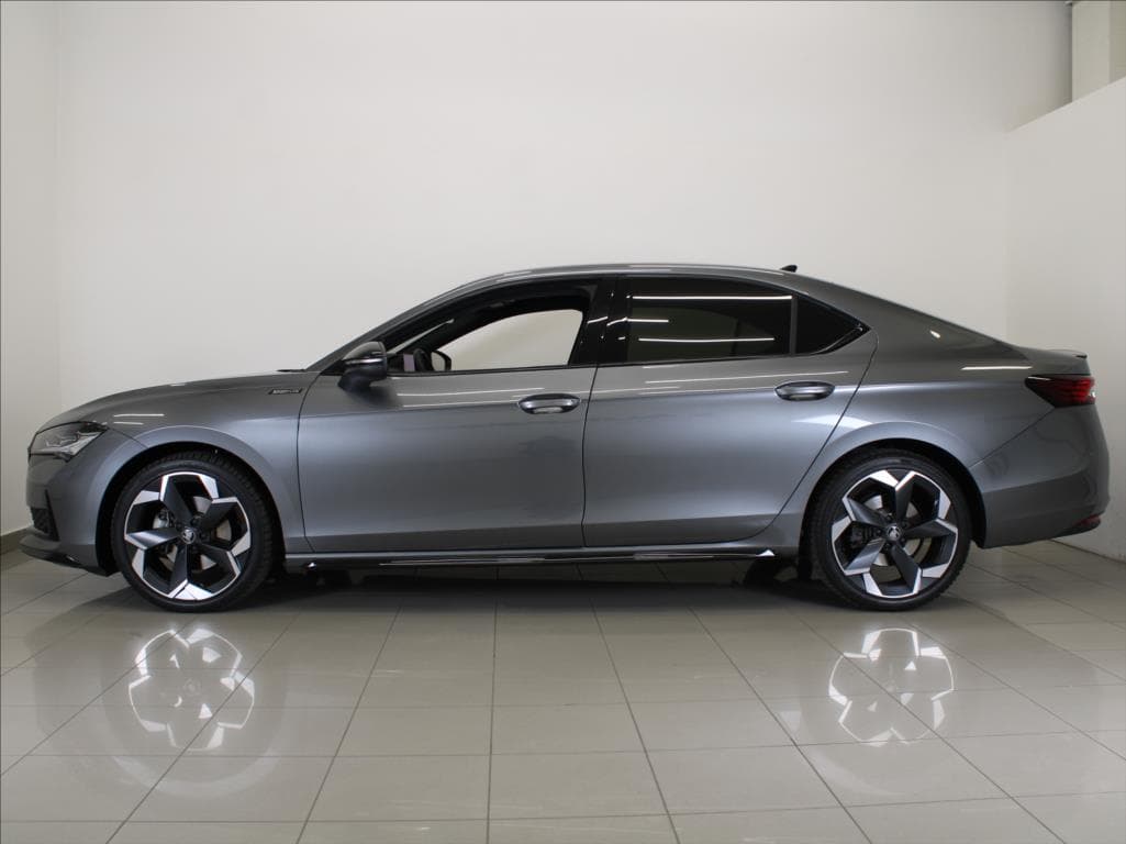 2025 Škoda SUPERB - 9