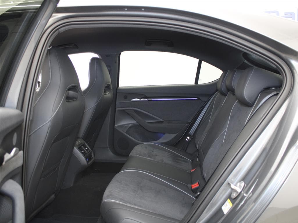 2025 Škoda SUPERB - 13