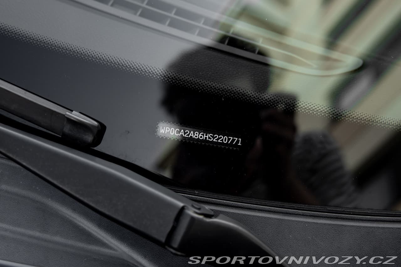 2017 Porsche 718 - 21