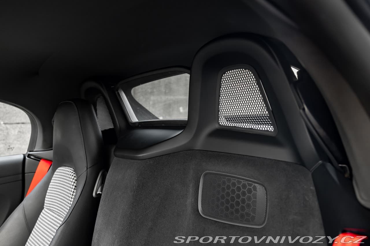 2017 Porsche 718 - 35