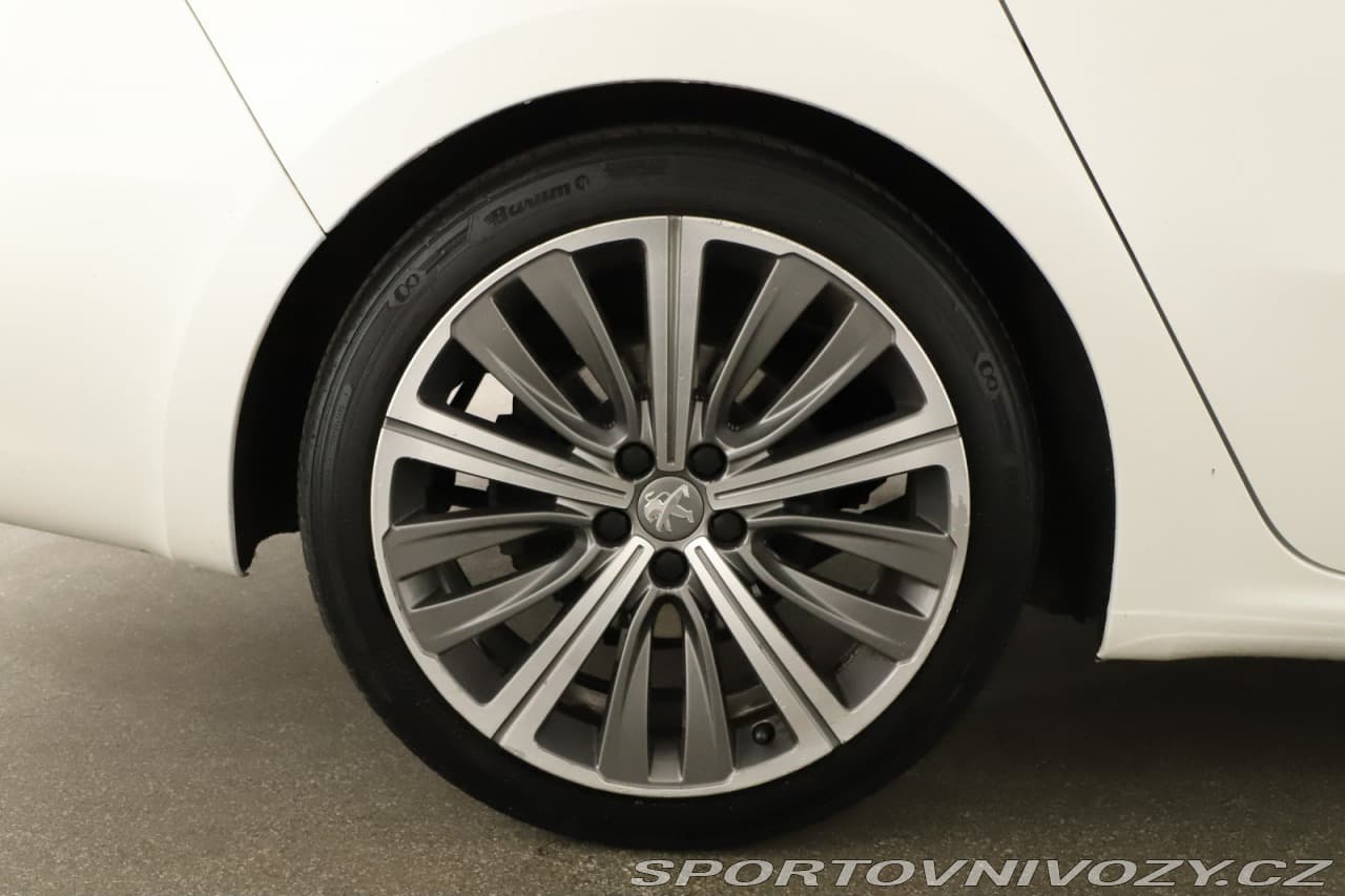 2014 Peugeot 508 - 12