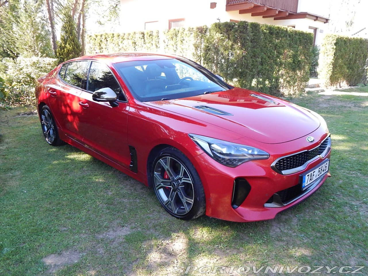 2018 Kia STINGER - 3