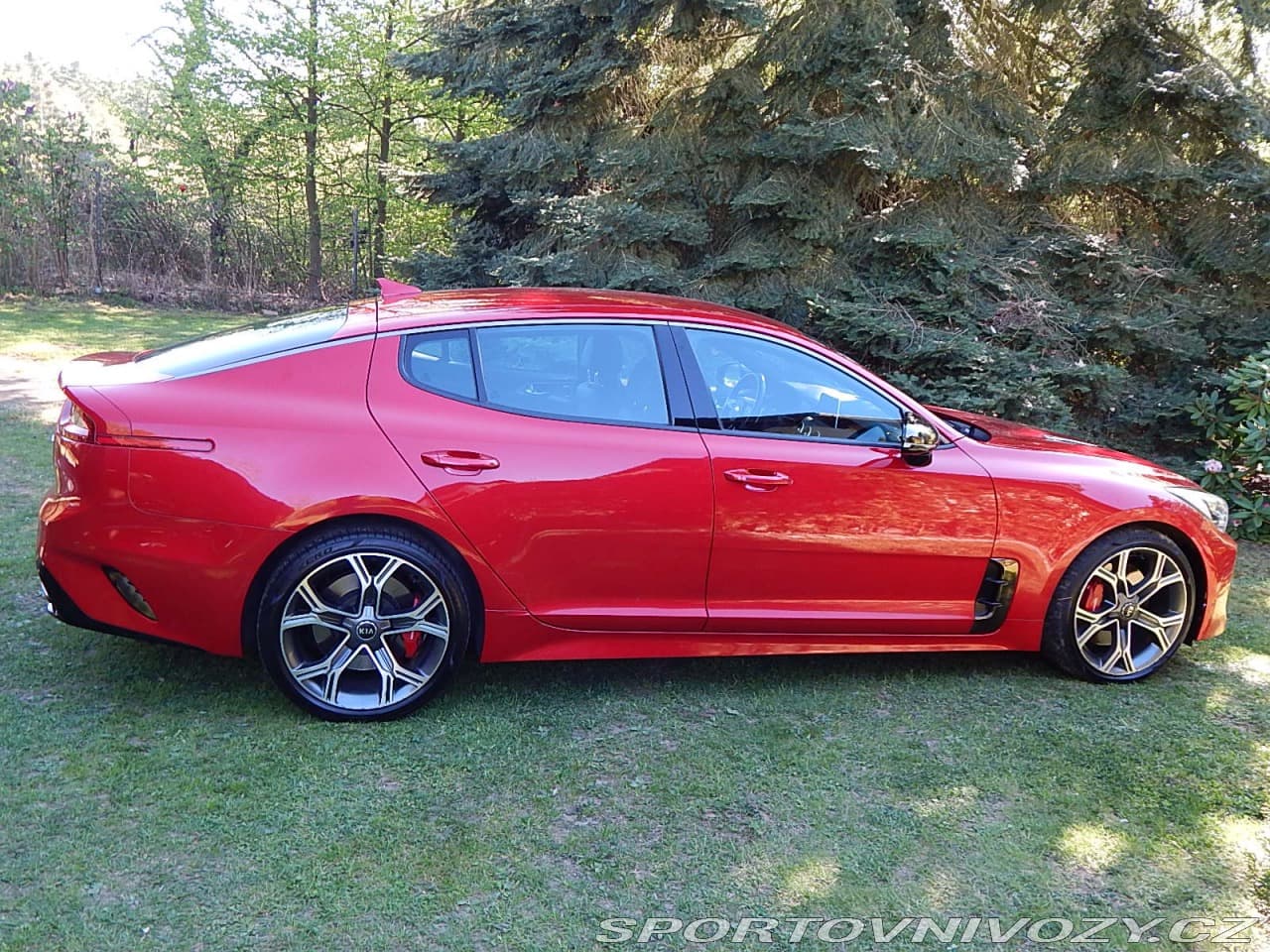 2018 Kia STINGER - 4