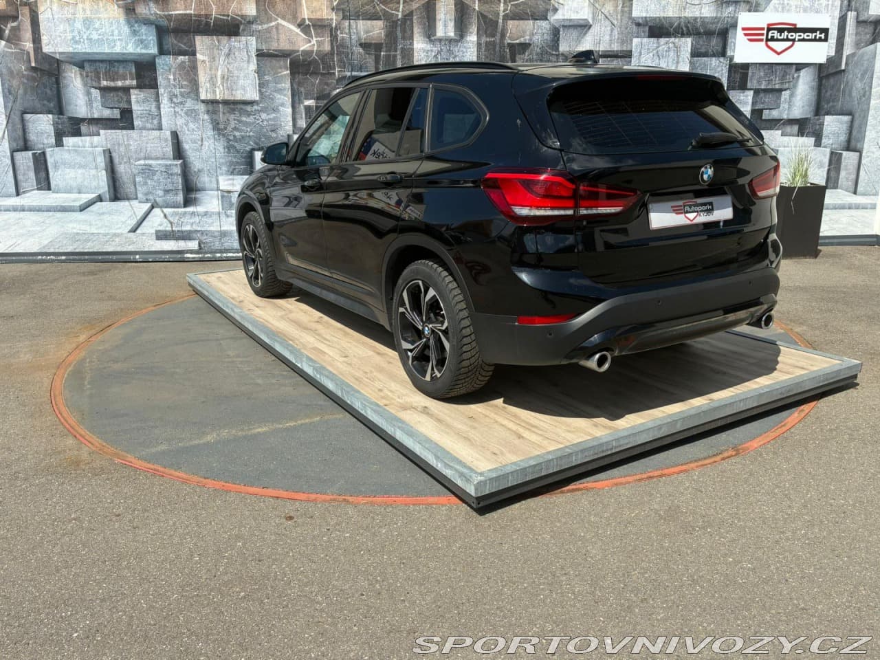 2019 BMW X1 - 15