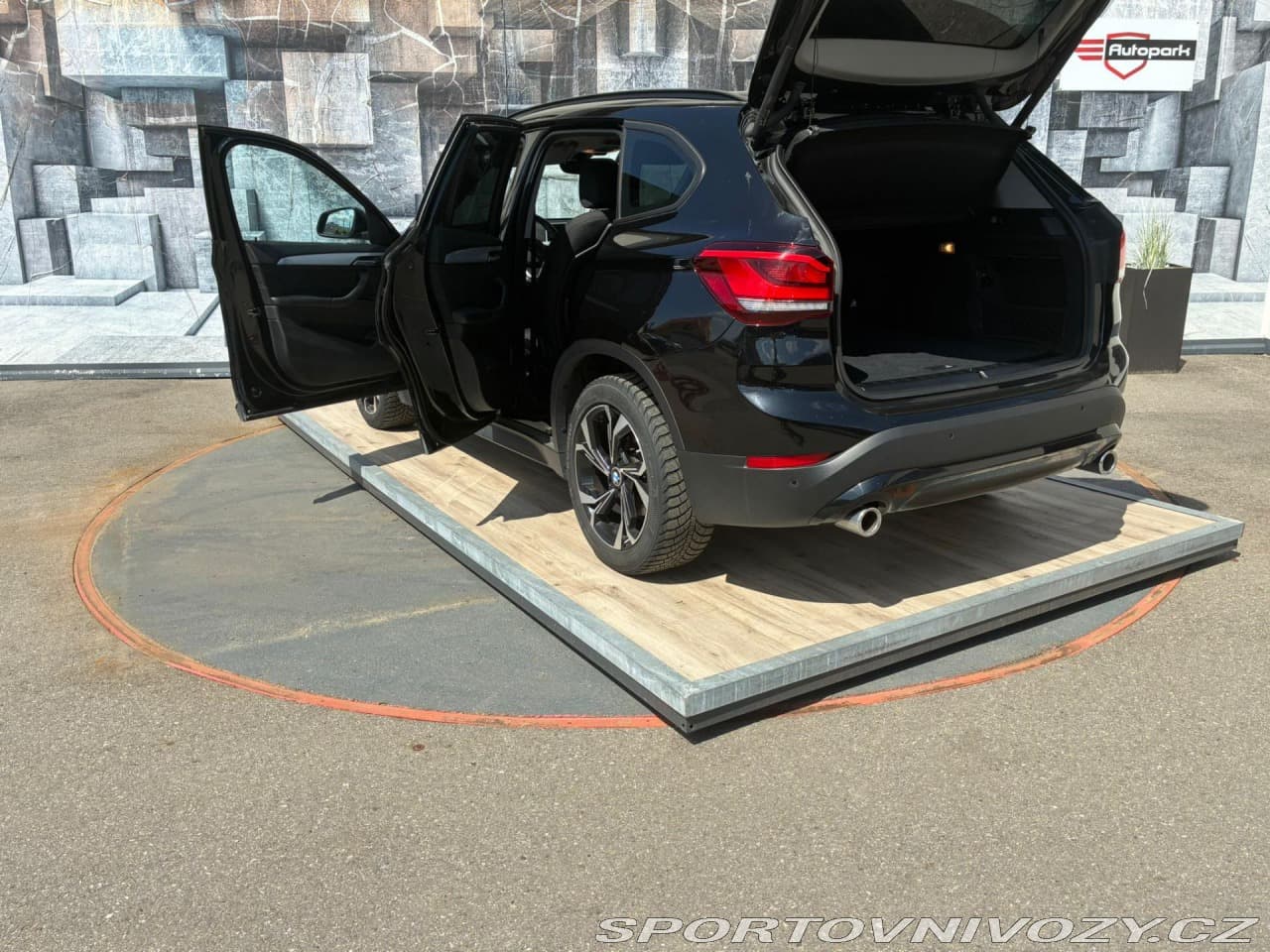 2019 BMW X1 - 17