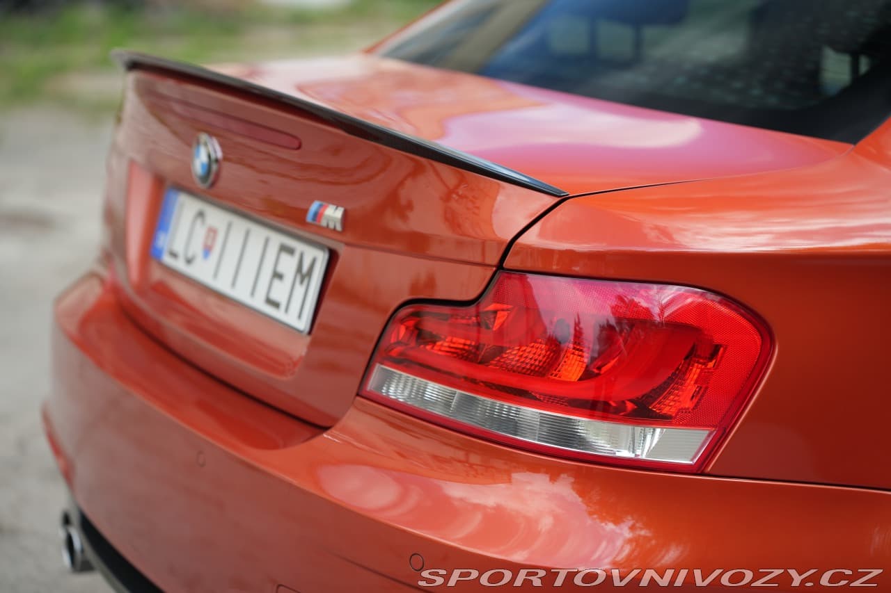 2012 BMW 1-SERIES - 11