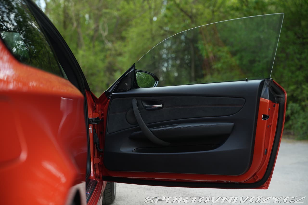 2012 BMW 1-SERIES - 16