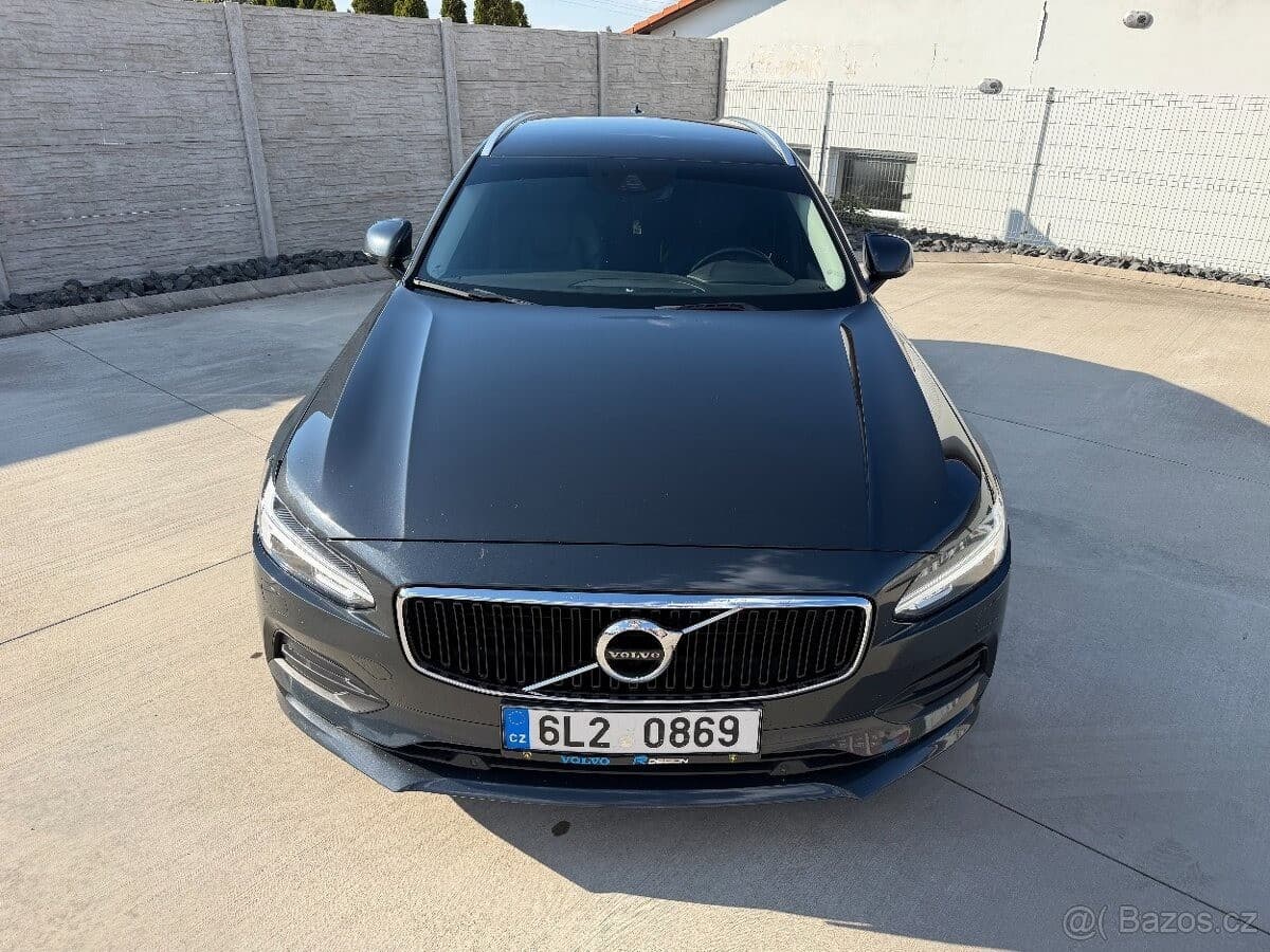 2018 Volvo V90