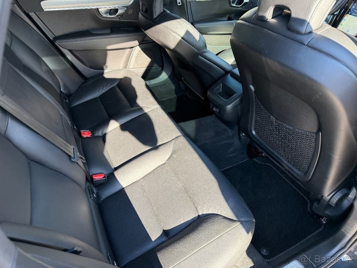 2018 Volvo V90 - 11