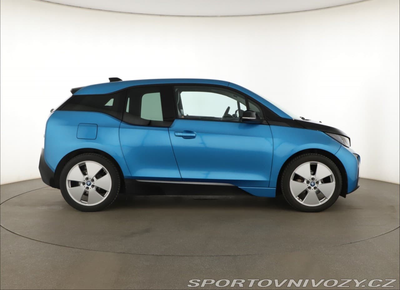 2016 BMW i3 - 6