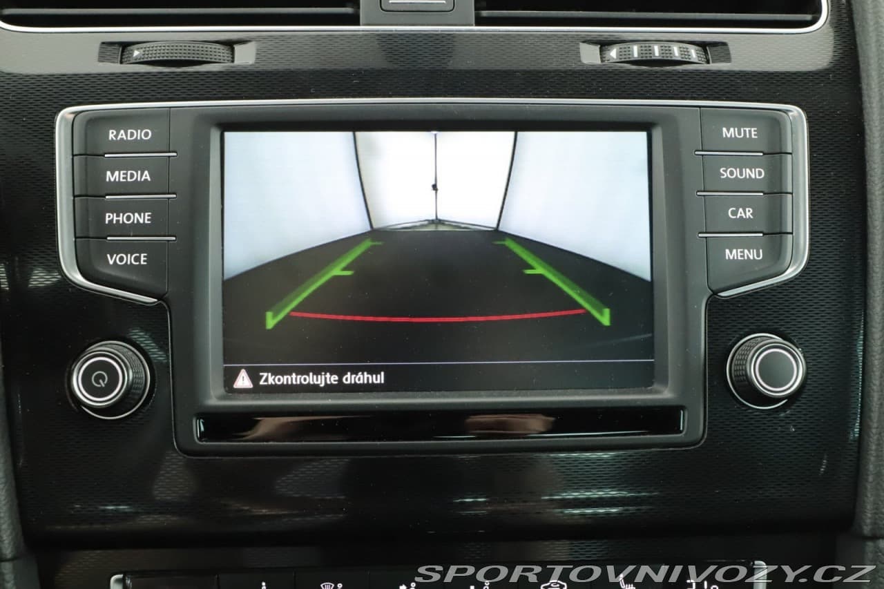 2016 Volkswagen GOLF - 23