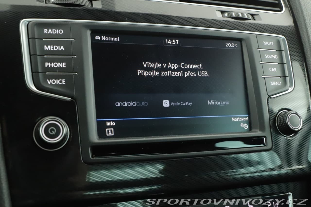2016 Volkswagen GOLF - 31
