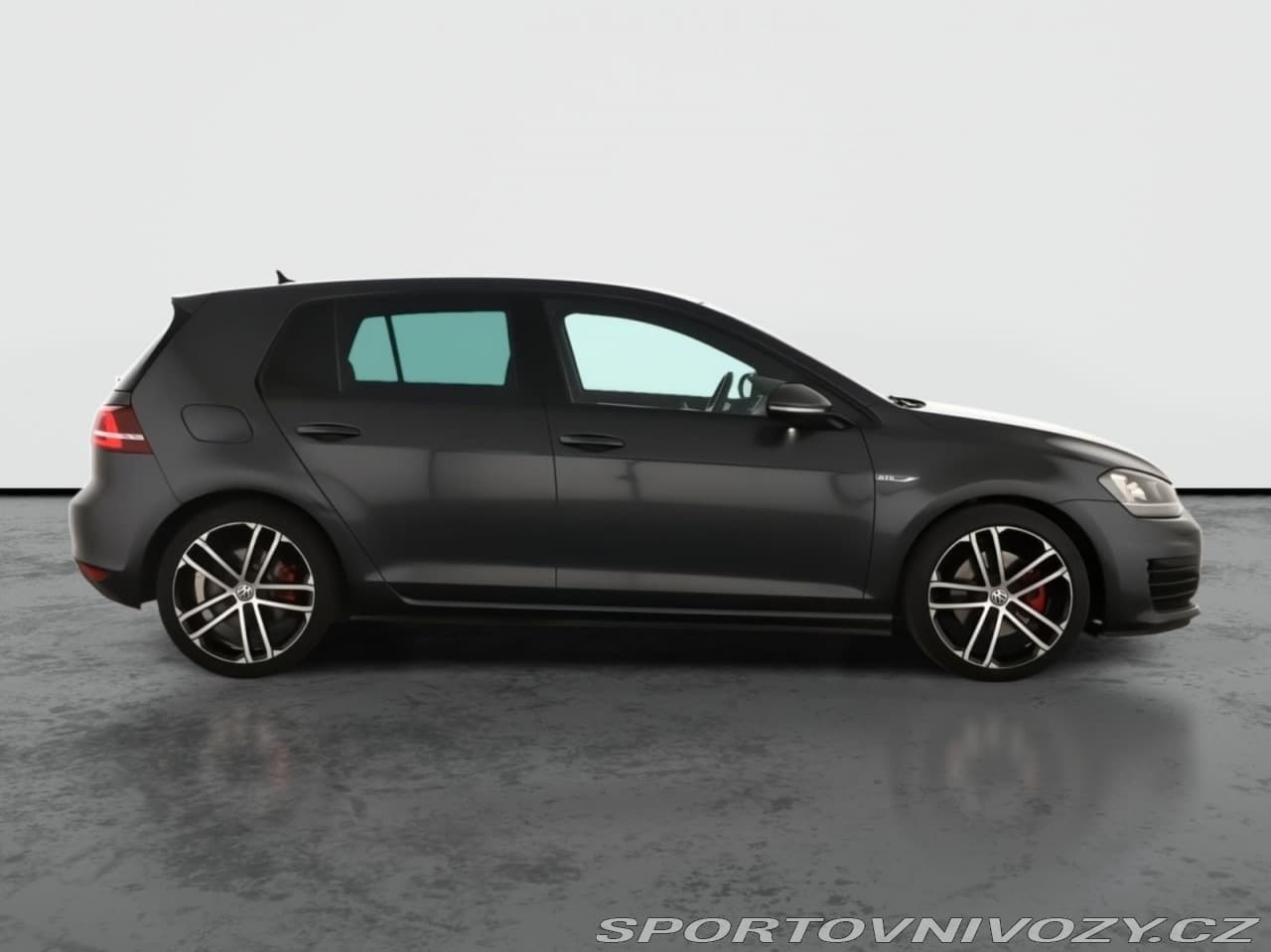 2016 Volkswagen GOLF - 11