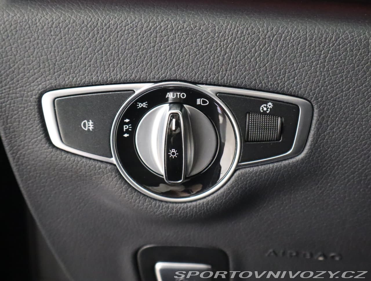 2018 Mercedes-Benz E-CLASS - 31