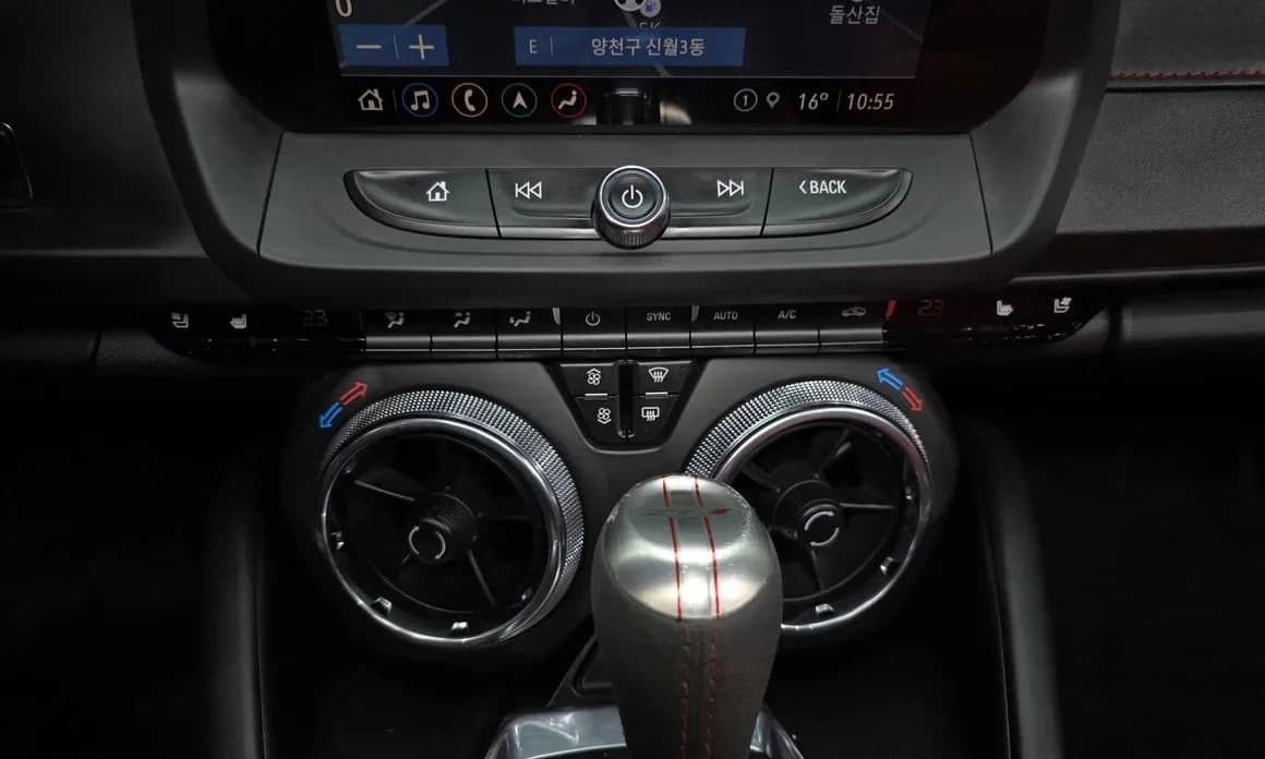 2021 Chevrolet CAMARO - 31